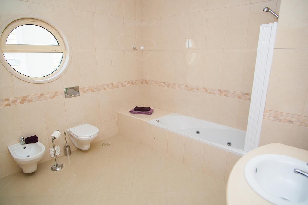 Appartement Sea View Penthouse In Albufeira Chambre photo